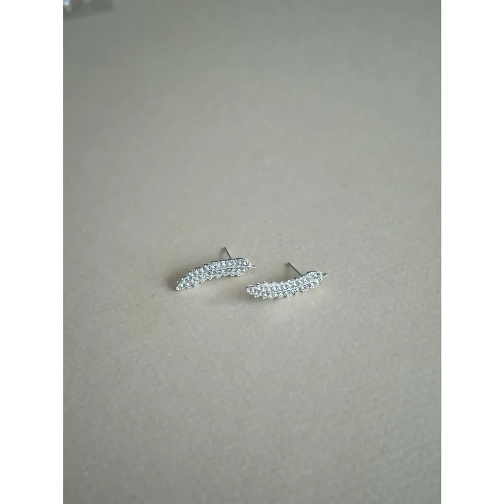 Feather Stud Earrings S1354
